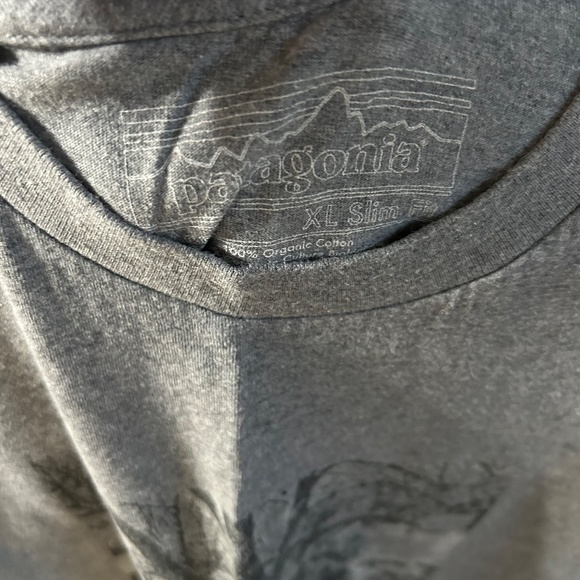 Patagonia Gray T Shirt - XL - Picture 2 of 3